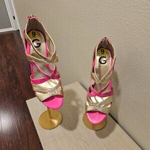 G BY GUESS WOMEN'S HEELS SIZE 9